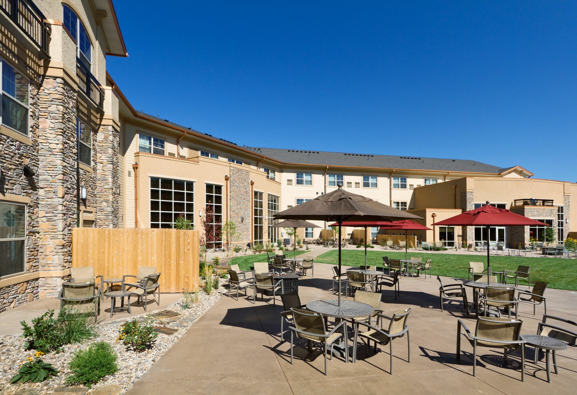 Clubhouse Hotel And Suites Pierre Exteriér fotografie